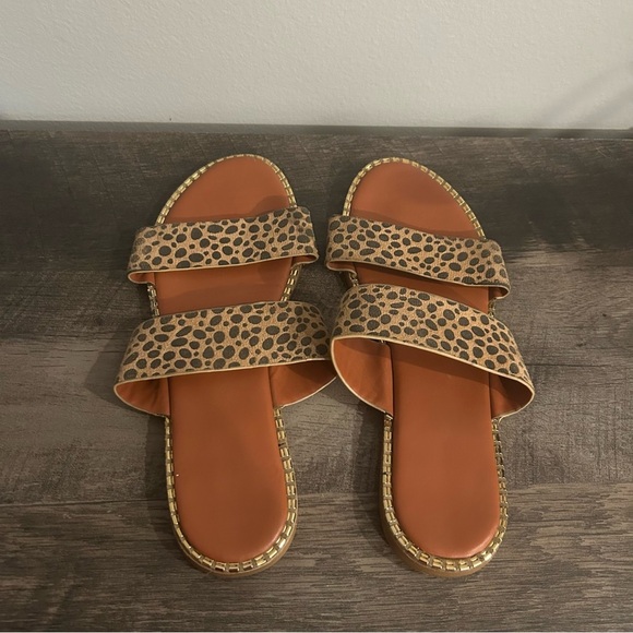 Women's Leopard Print Sandals Size 8 - Picture 2 of 3